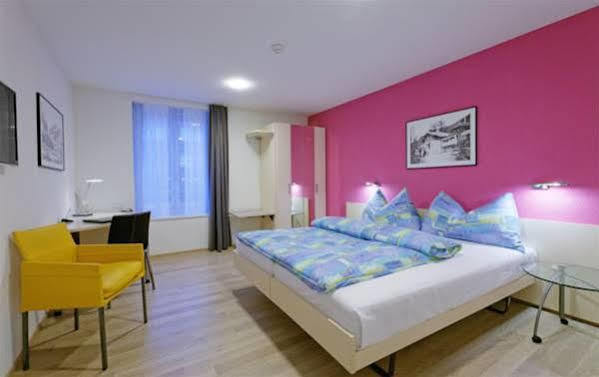 Hotel Zugertor Esterno foto